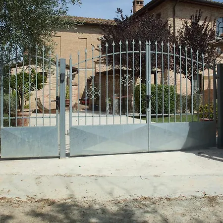 Porta Romana A 2km Il Nido Romantico A Appartement Sienne